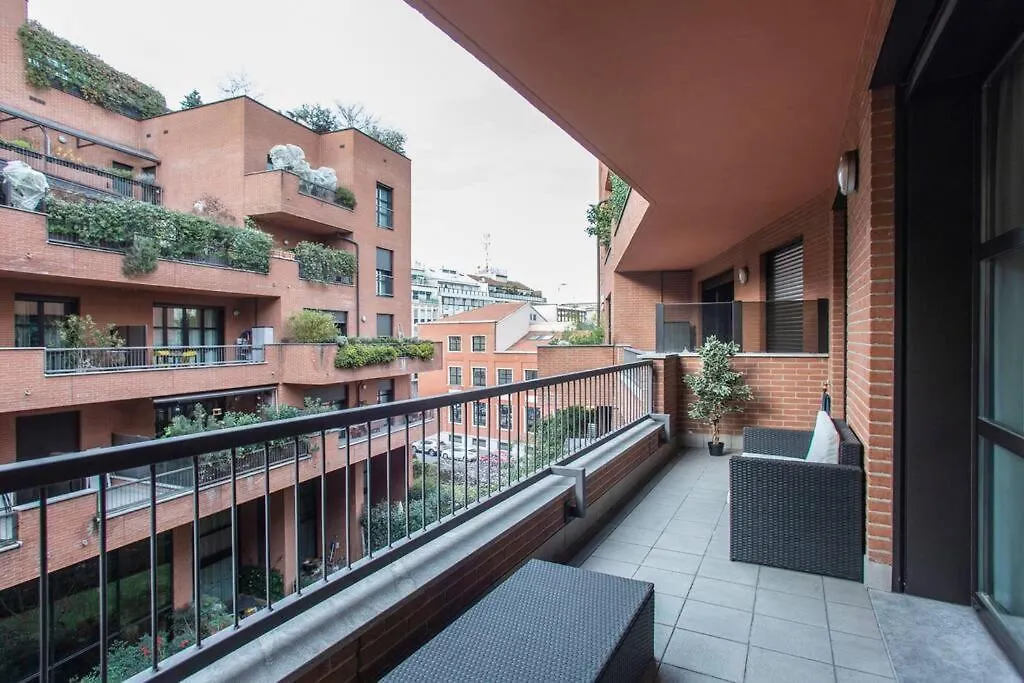 Stazione Centrale - Nuovo E Moderno Appartamento. Mediolan Apartament